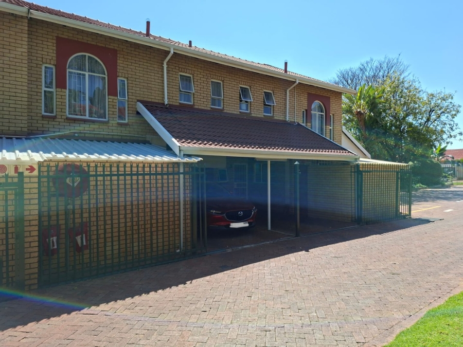 3 Bedroom Property for Sale in Magalieskruin Gauteng