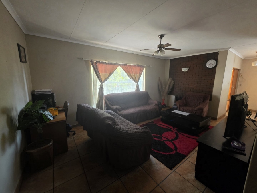 3 Bedroom Property for Sale in Montana Tuine Gauteng