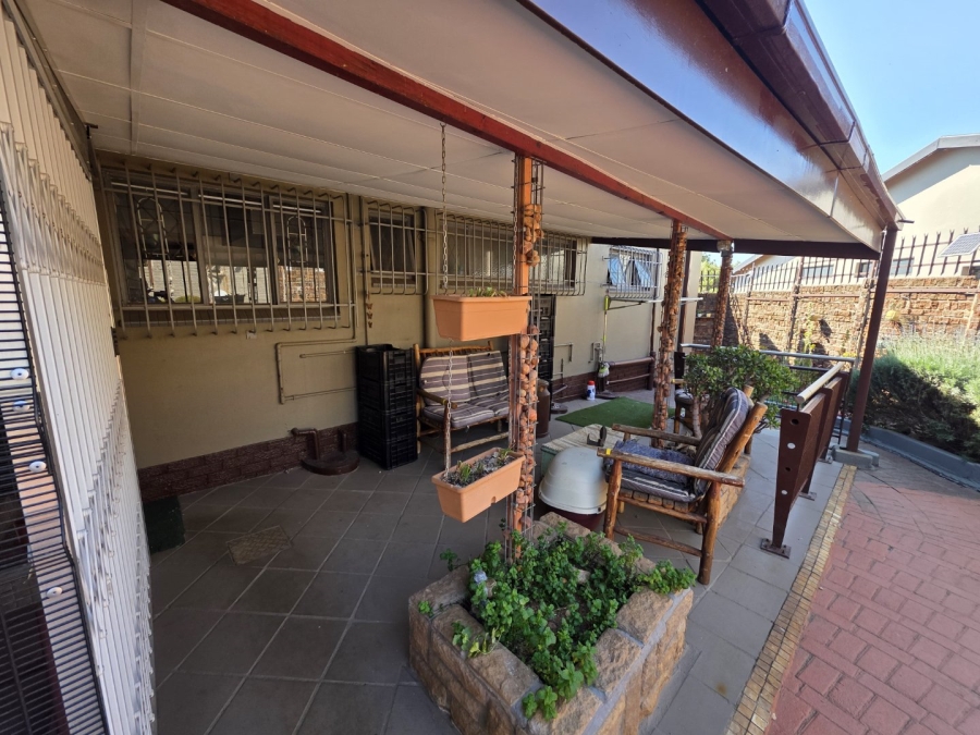 3 Bedroom Property for Sale in Sinoville Gauteng