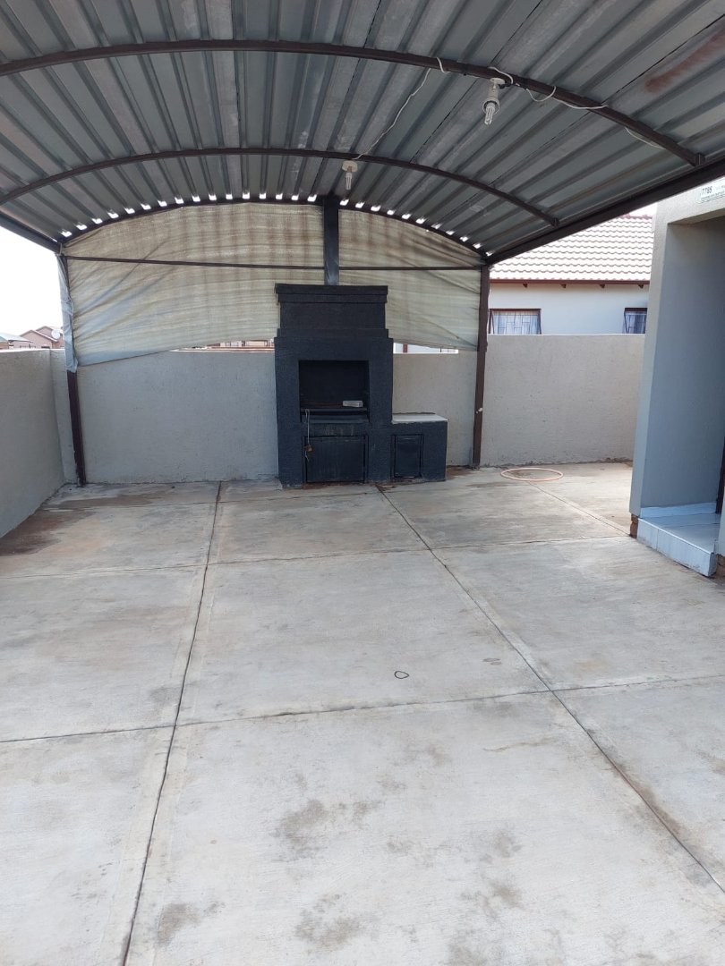 3 Bedroom Property for Sale in Soshanguve VV Gauteng