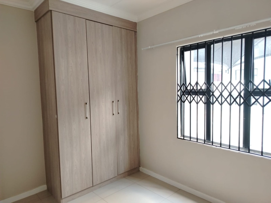 To Let 2 Bedroom Property for Rent in Halfway Gardens Gauteng