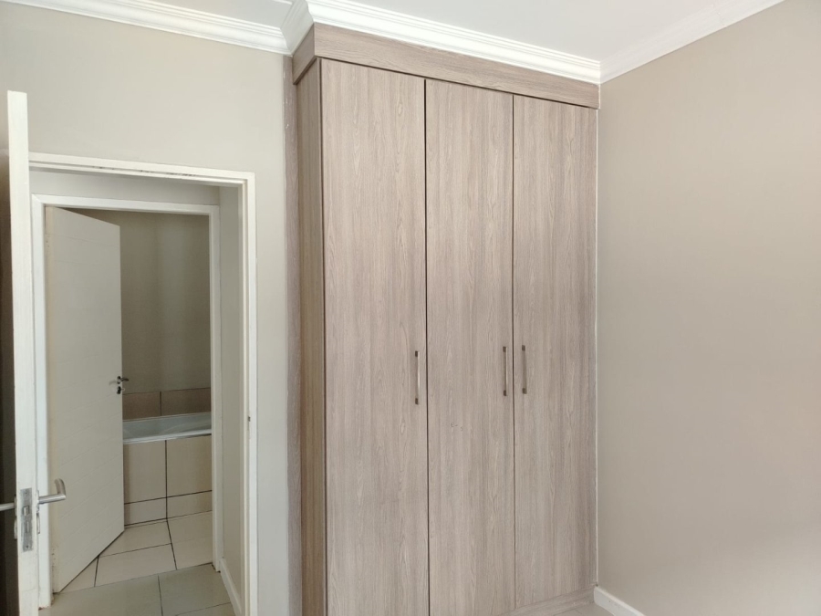 To Let 2 Bedroom Property for Rent in Halfway Gardens Gauteng