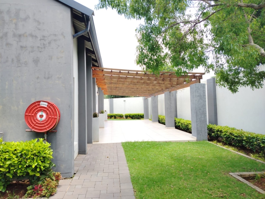 To Let 2 Bedroom Property for Rent in Halfway Gardens Gauteng