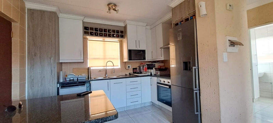 2 Bedroom Property for Sale in Ormonde View Gauteng