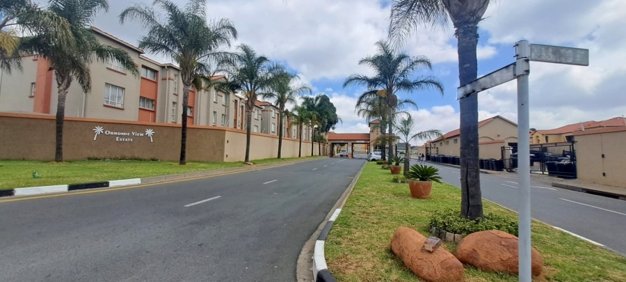 2 Bedroom Property for Sale in Ormonde View Gauteng