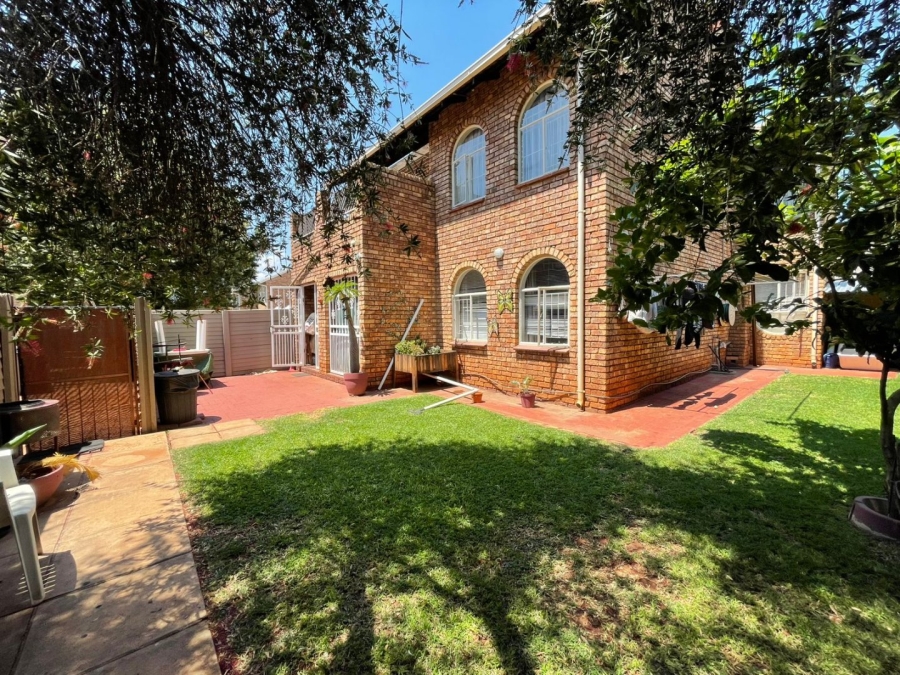 3 Bedroom Property for Sale in Doornpoort Gauteng