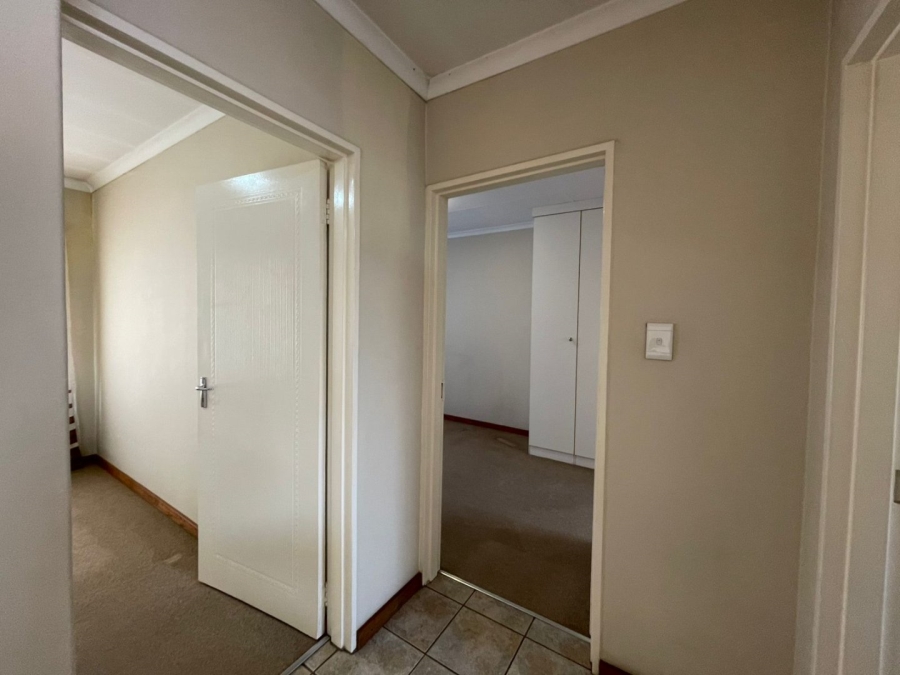 2 Bedroom Property for Sale in Sinoville Gauteng