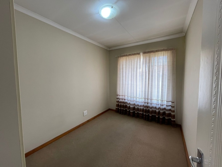 2 Bedroom Property for Sale in Sinoville Gauteng