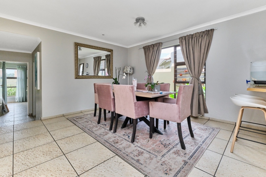 3 Bedroom Property for Sale in Magaliessig Gauteng