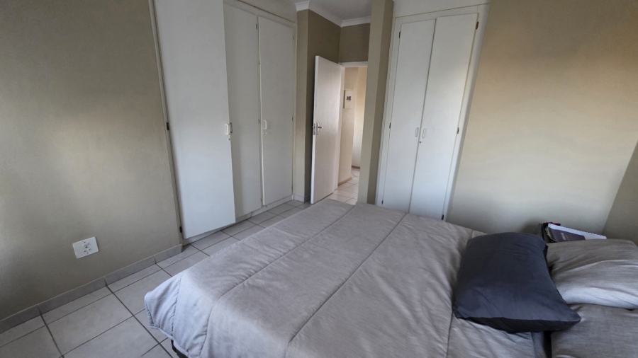 2 Bedroom Property for Sale in Magalieskruin Gauteng