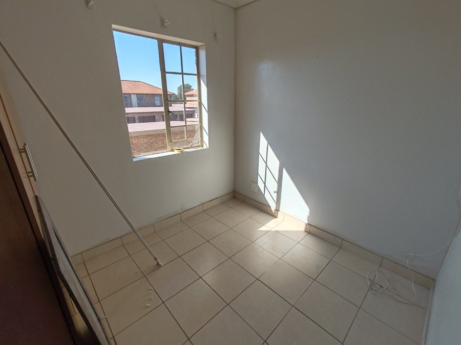 3 Bedroom Property for Sale in Annlin Gauteng