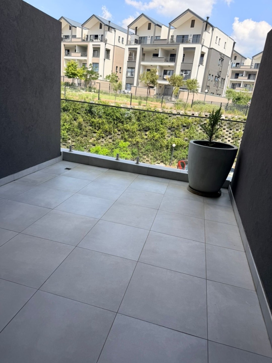 To Let 1 Bedroom Property for Rent in Waterfall Gauteng