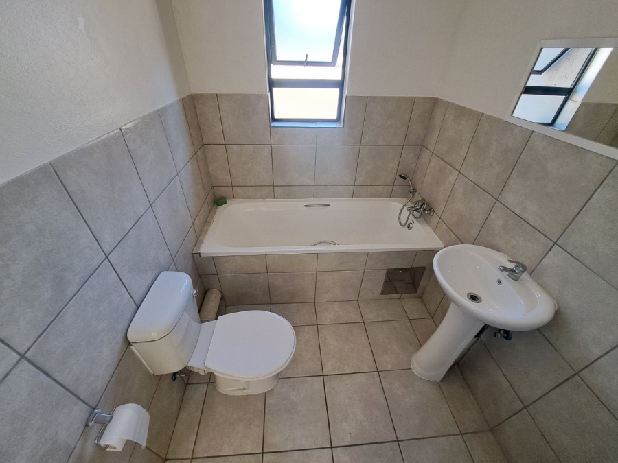2 Bedroom Property for Sale in Rynfield A H Gauteng