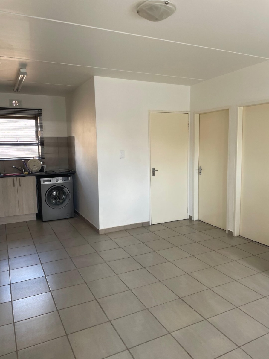 To Let 2 Bedroom Property for Rent in Albertsdal Gauteng