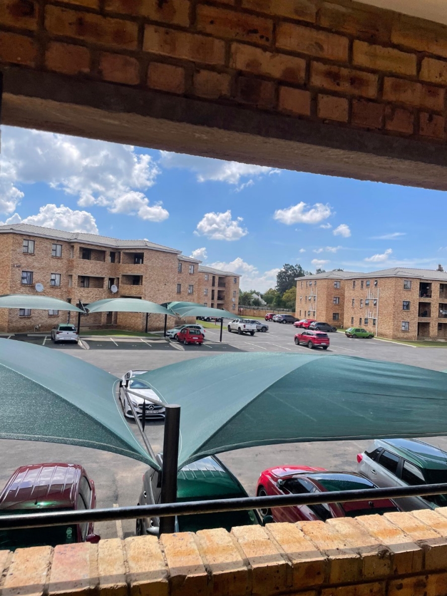 To Let 2 Bedroom Property for Rent in Albertsdal Gauteng