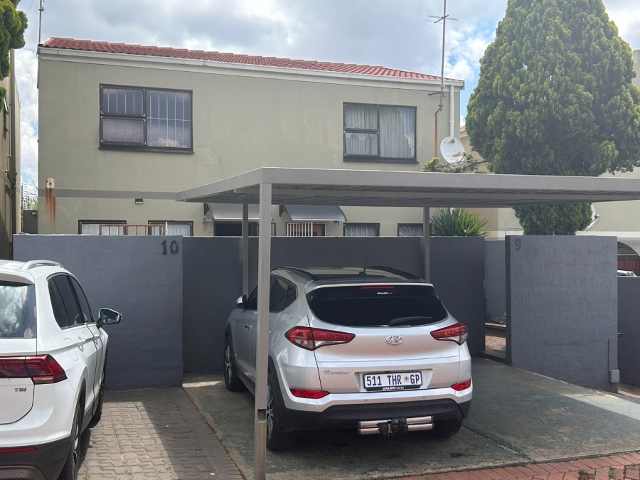 3 Bedroom Property for Sale in Birchleigh North Gauteng