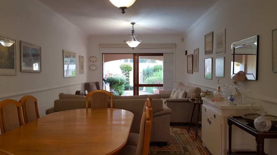 2 Bedroom Property for Sale in Melrose Gauteng