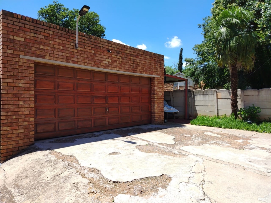 4 Bedroom Property for Sale in Meyerspark Gauteng