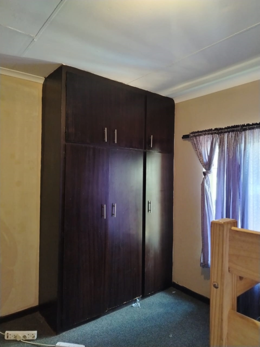 2 Bedroom Property for Sale in Florida Gauteng