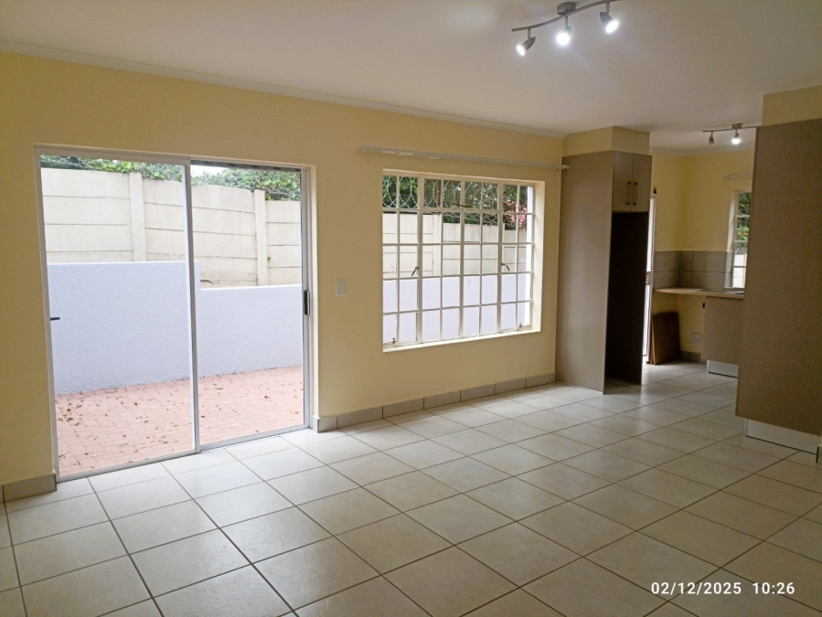 To Let 2 Bedroom Property for Rent in Weltevreden Park Gauteng