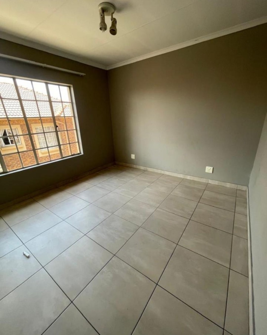 To Let 3 Bedroom Property for Rent in Terenure Gauteng