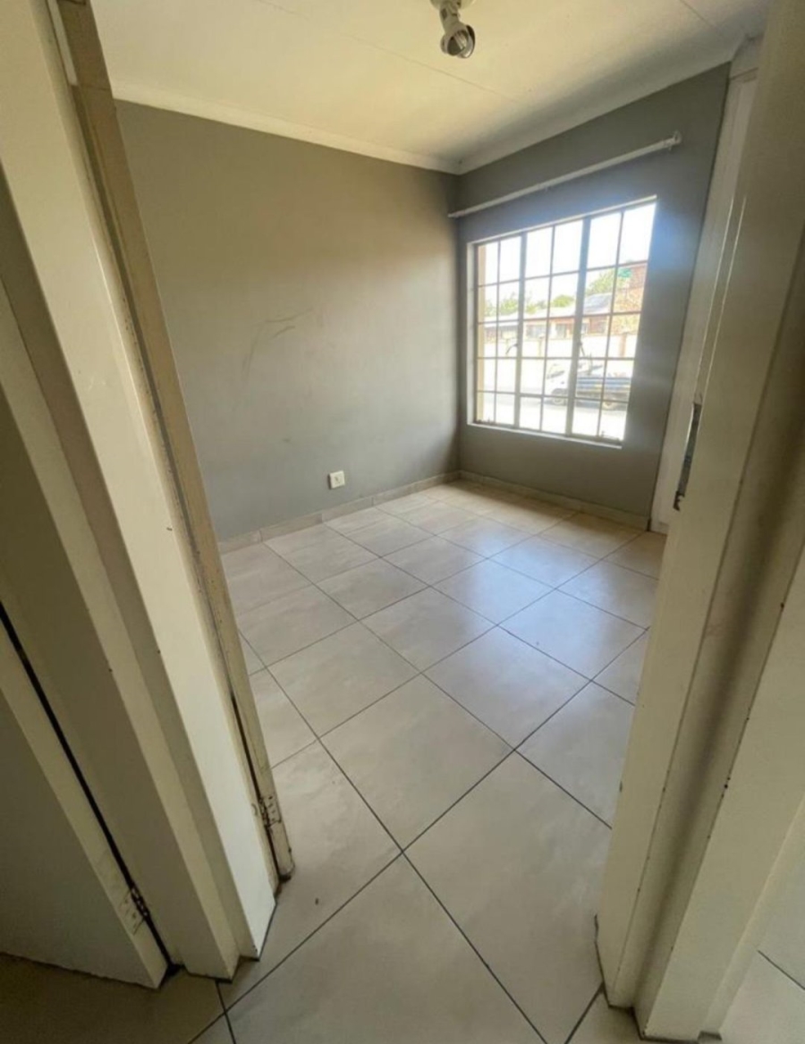 To Let 3 Bedroom Property for Rent in Terenure Gauteng