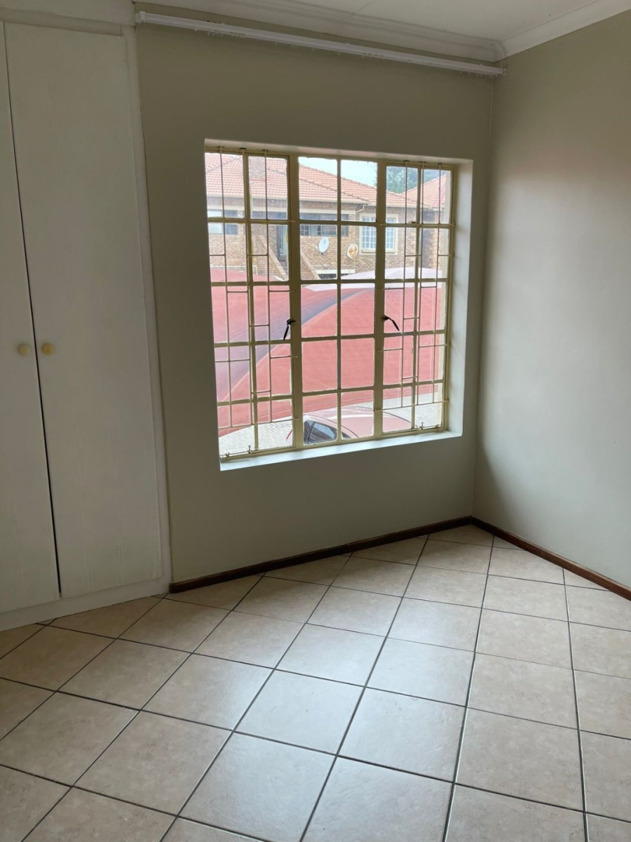 To Let 3 Bedroom Property for Rent in Terenure Gauteng