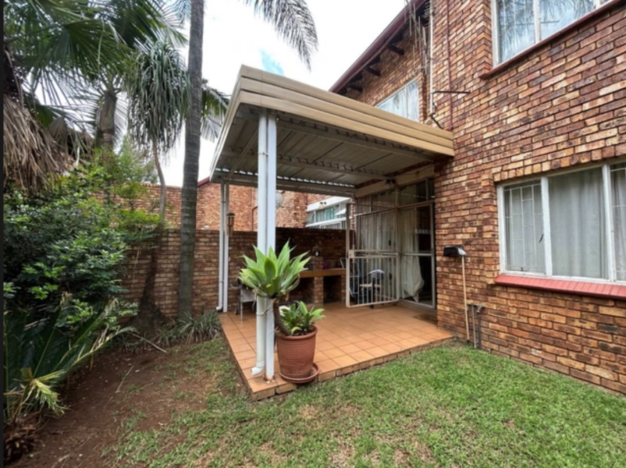 2 Bedroom Property for Sale in Zwartkop Gauteng