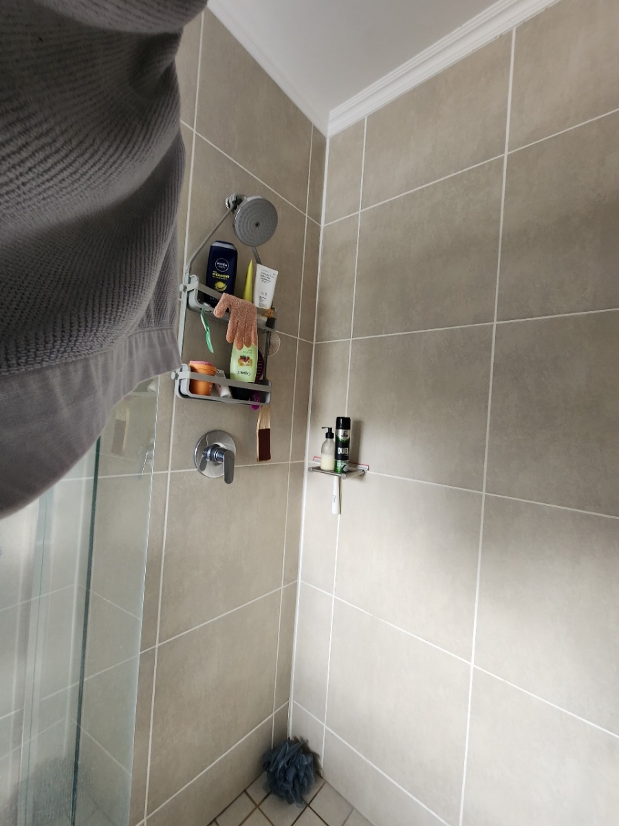 To Let 3 Bedroom Property for Rent in Olivedale Gauteng