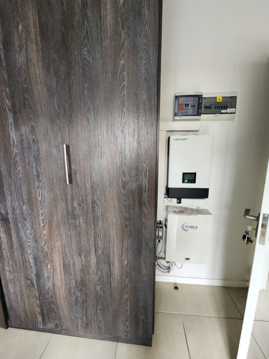 To Let 3 Bedroom Property for Rent in Olivedale Gauteng