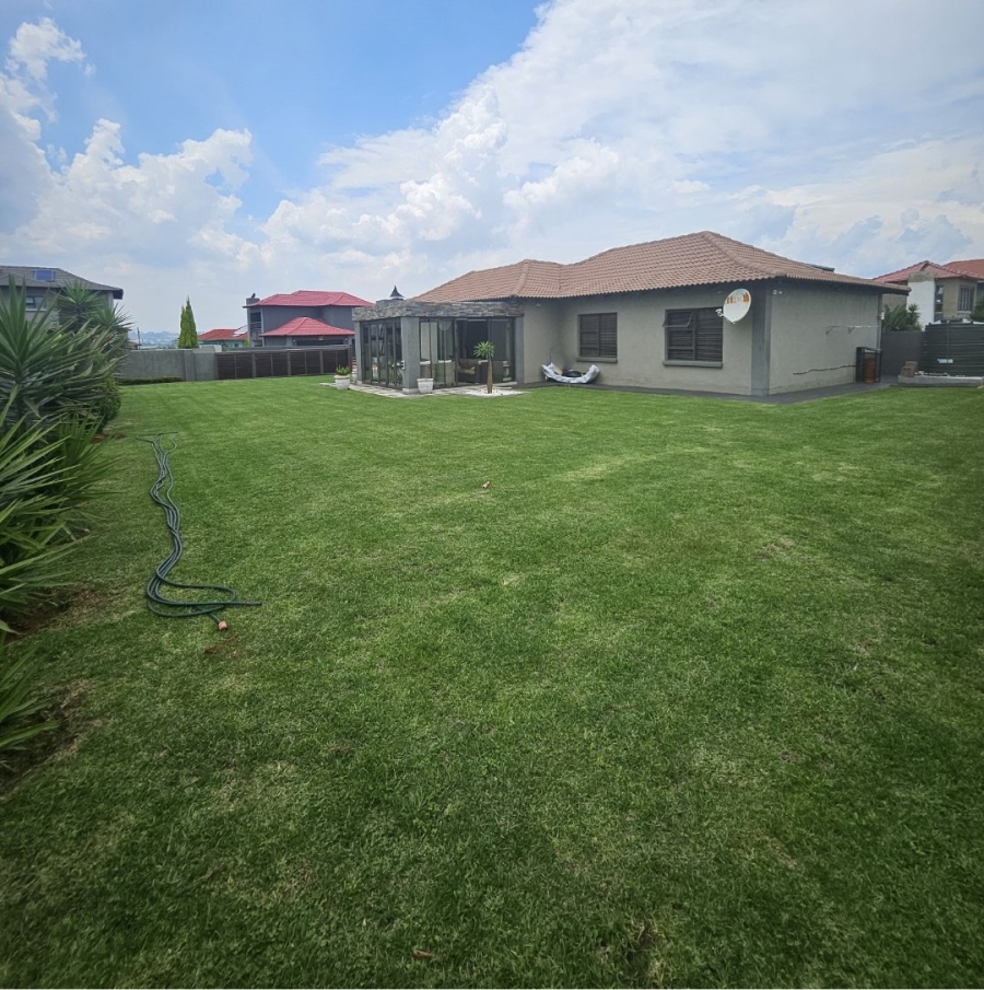 3 Bedroom Property for Sale in Halfway House Gauteng
