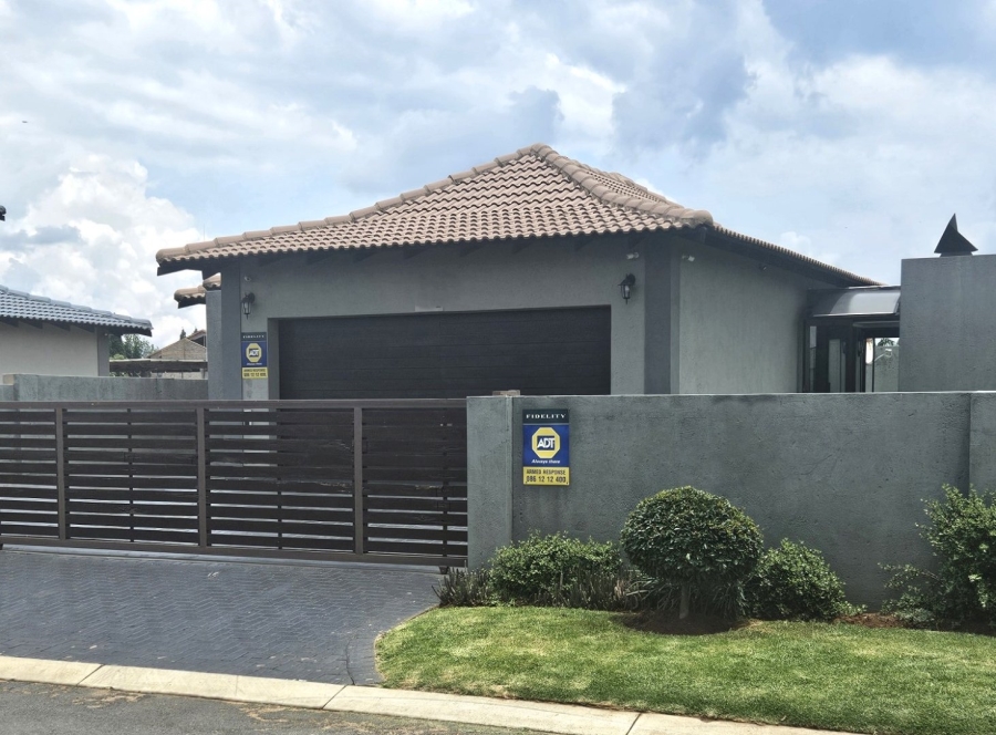 3 Bedroom Property for Sale in Halfway House Gauteng