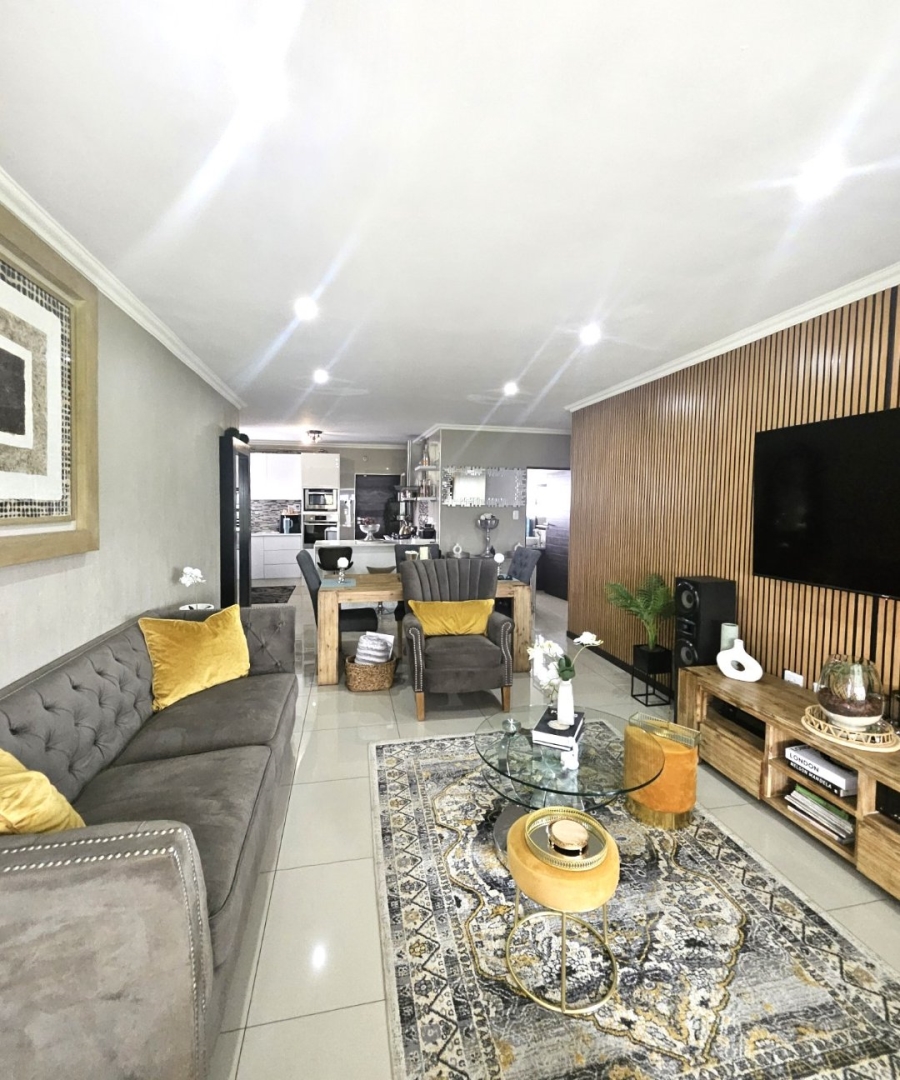 3 Bedroom Property for Sale in Halfway House Gauteng