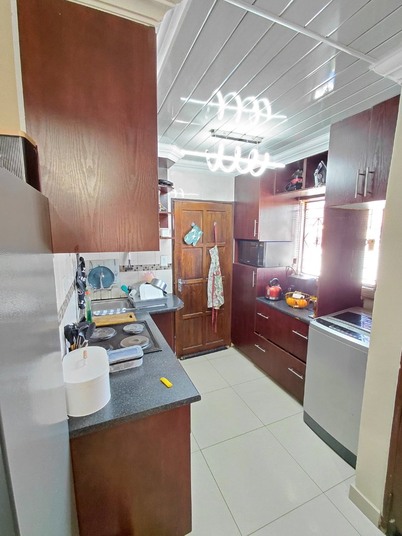 2 Bedroom Property for Sale in Soshanguve VV Gauteng