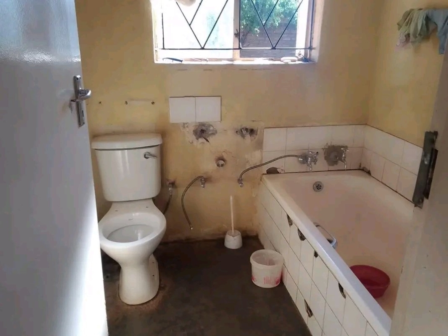 2 Bedroom Property for Sale in Soshanguve XX Gauteng