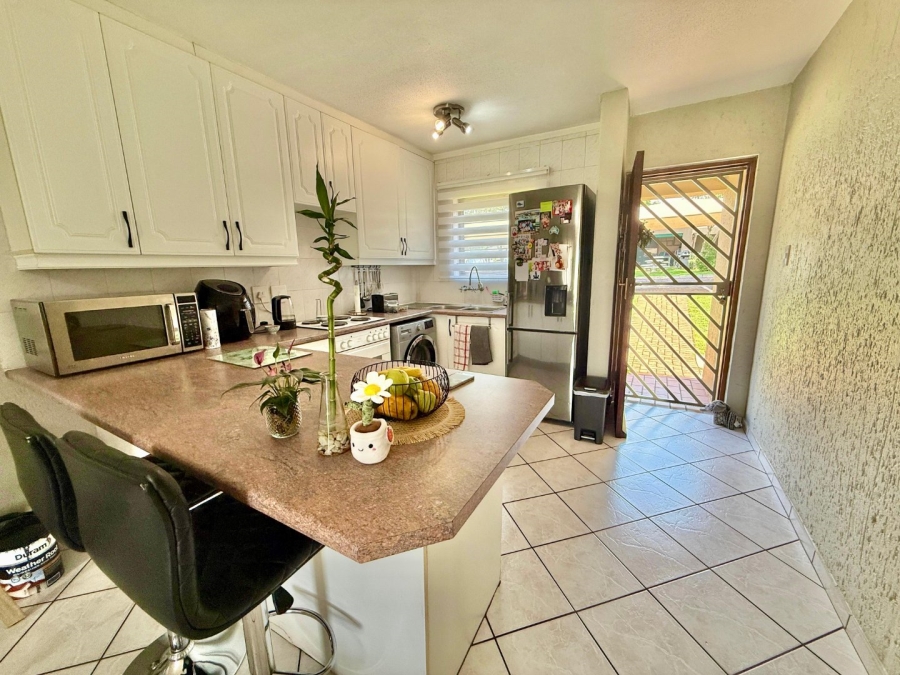 2 Bedroom Property for Sale in New Market Park Gauteng