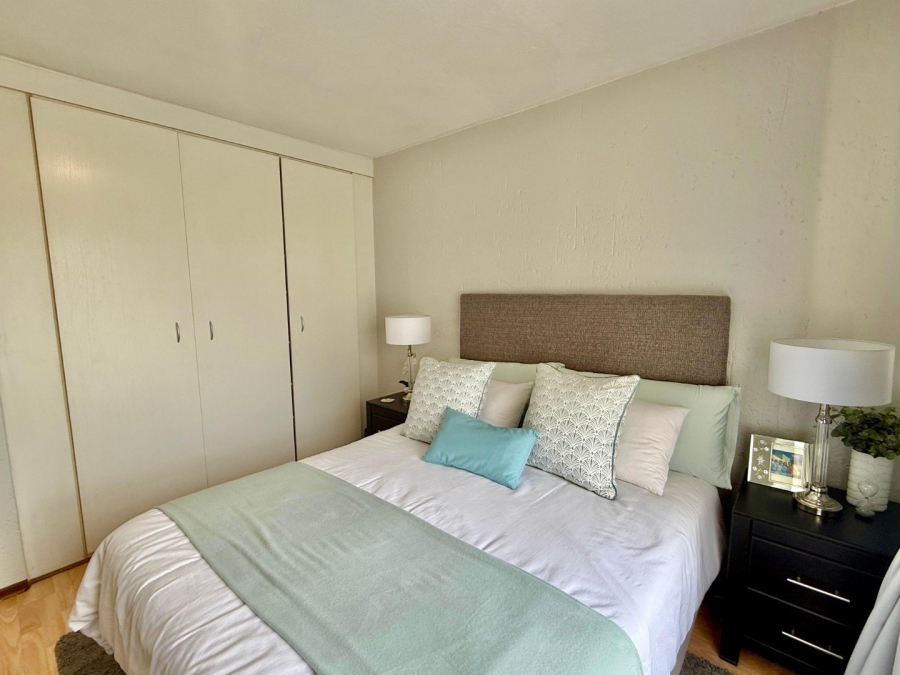 2 Bedroom Property for Sale in New Market Park Gauteng