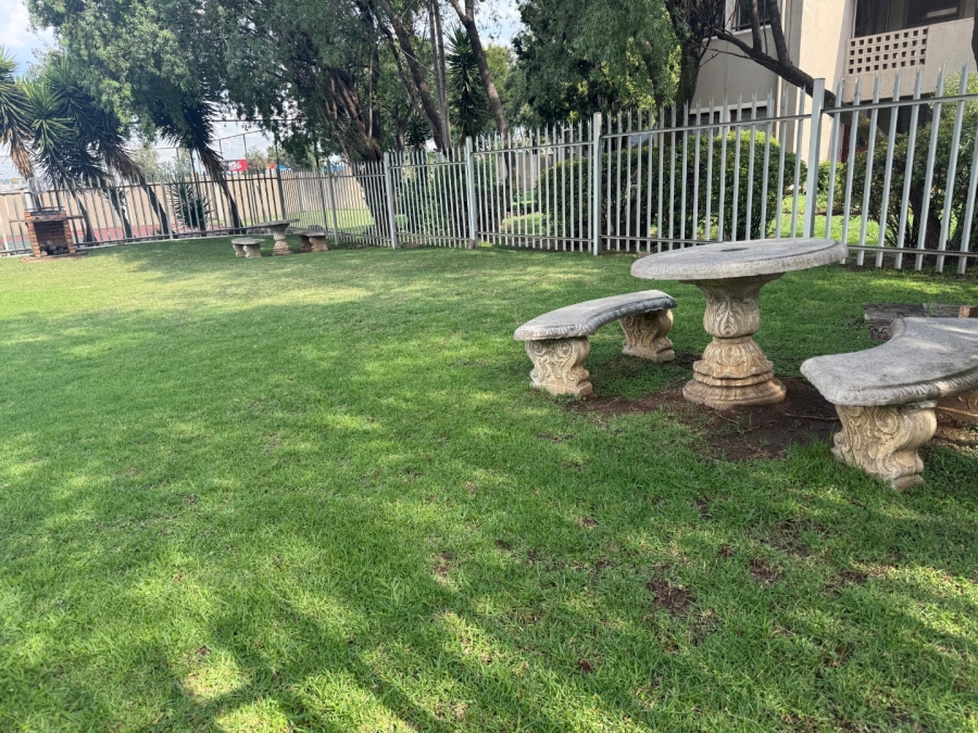 2 Bedroom Property for Sale in New Market Park Gauteng