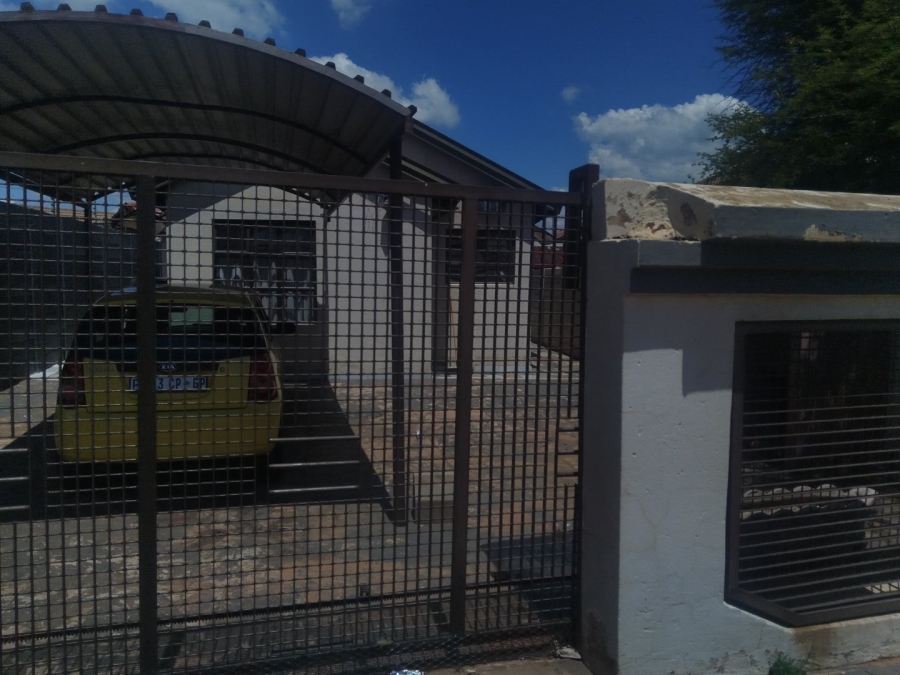 To Let 3 Bedroom Property for Rent in Soshanguve VV Gauteng