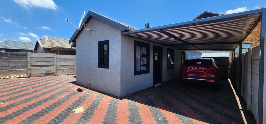 3 Bedroom Property for Sale in Sky City Gauteng