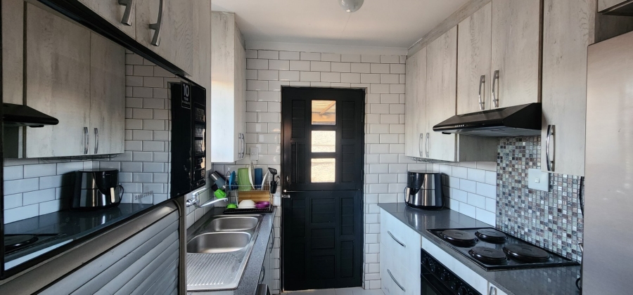 3 Bedroom Property for Sale in Sky City Gauteng