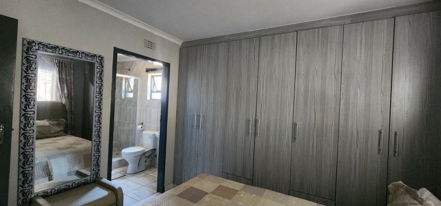 3 Bedroom Property for Sale in Sky City Gauteng
