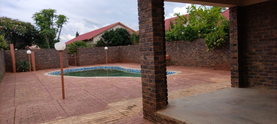 To Let 3 Bedroom Property for Rent in The Orchards Gauteng