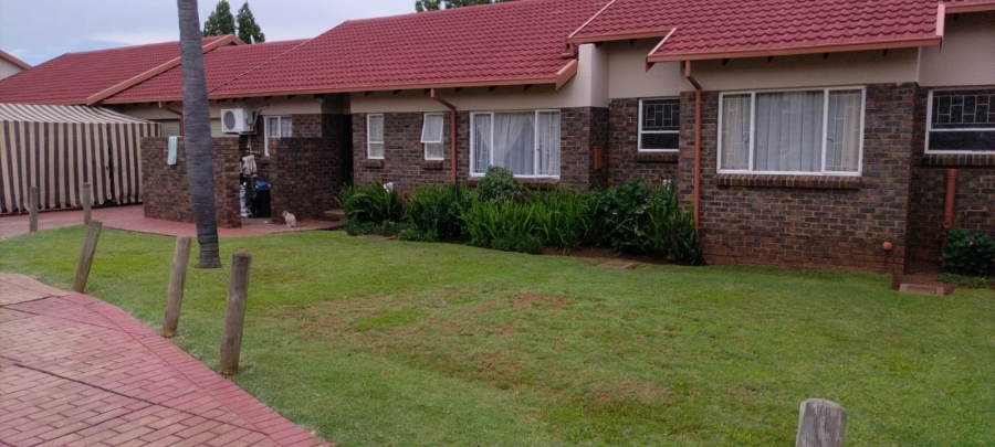 To Let 3 Bedroom Property for Rent in The Orchards Gauteng
