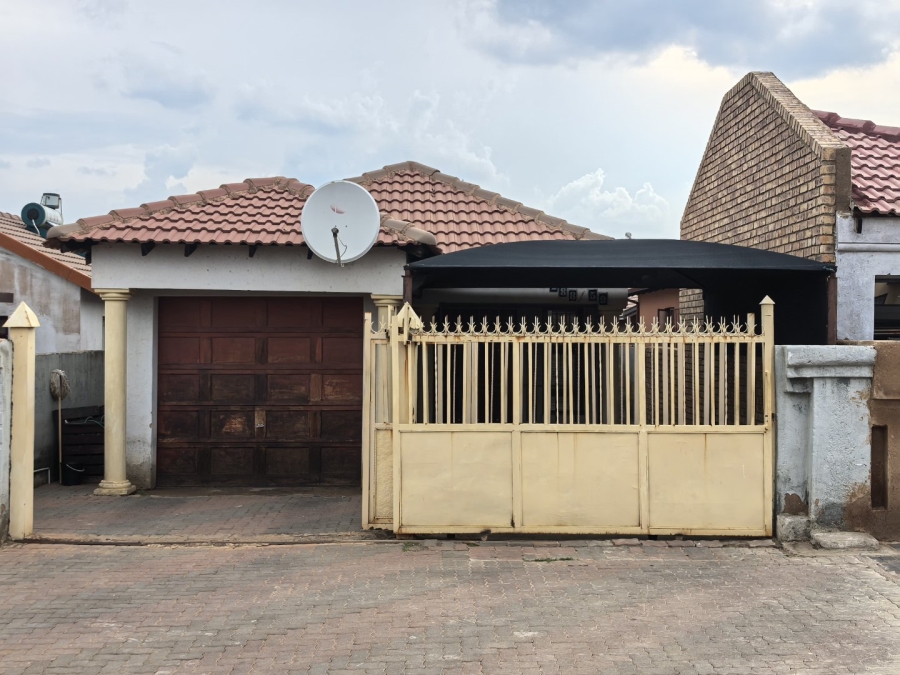 To Let 2 Bedroom Property for Rent in Soshanguve VV Gauteng