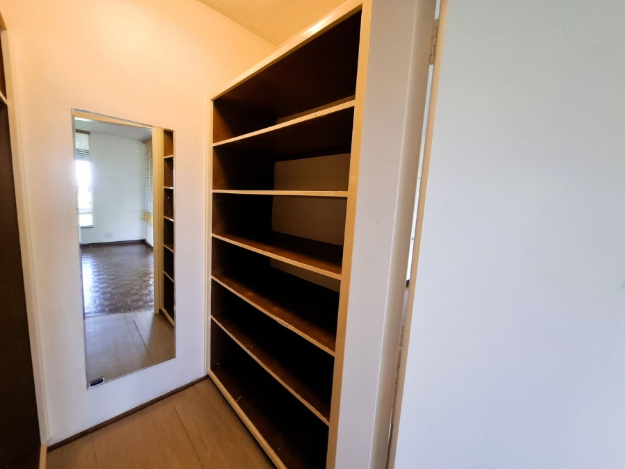 To Let 1 Bedroom Property for Rent in Groenkloof Gauteng