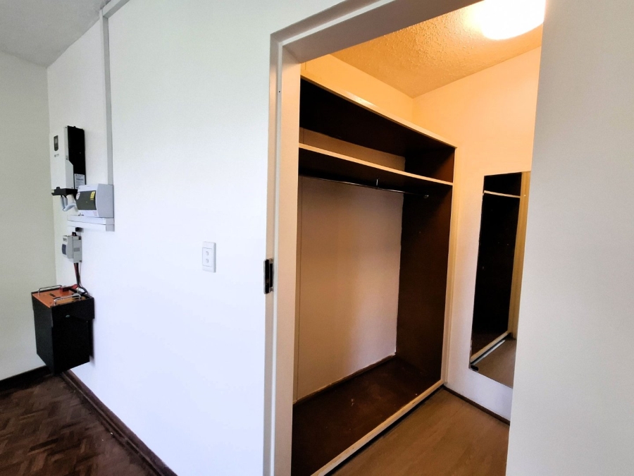 To Let 1 Bedroom Property for Rent in Groenkloof Gauteng