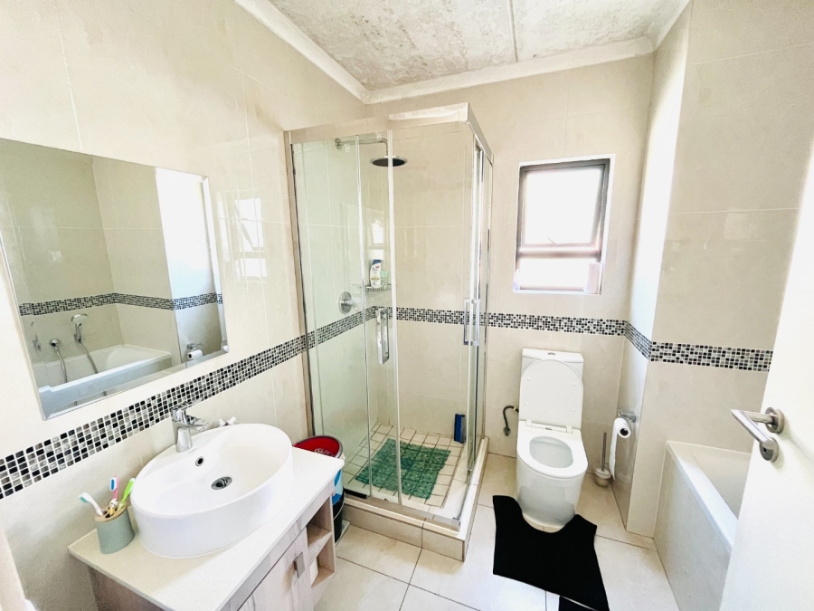 To Let 2 Bedroom Property for Rent in Randpark Ridge Gauteng