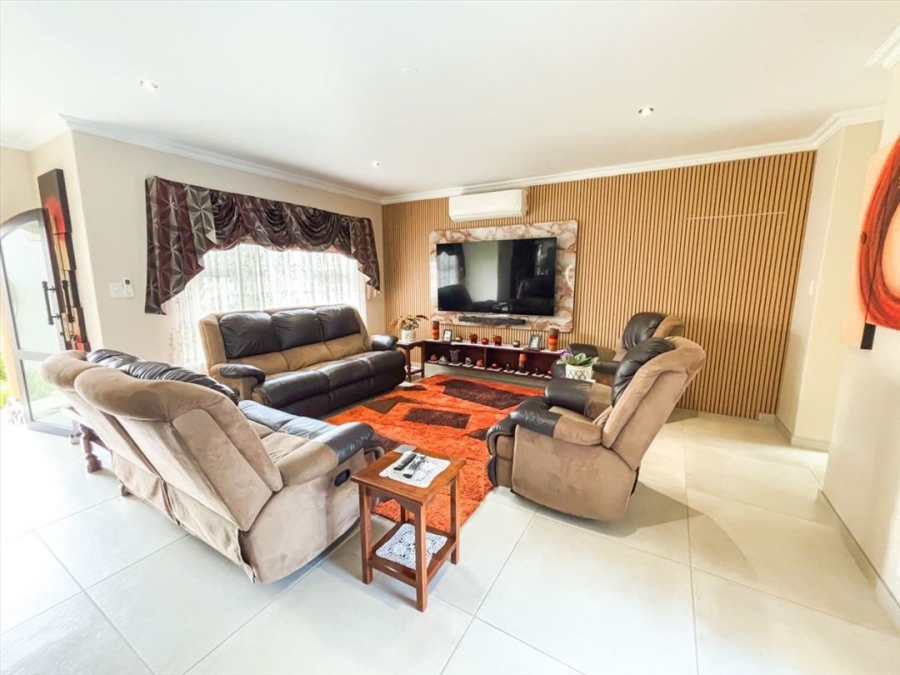 2 Bedroom Property for Sale in Parkrand Gauteng