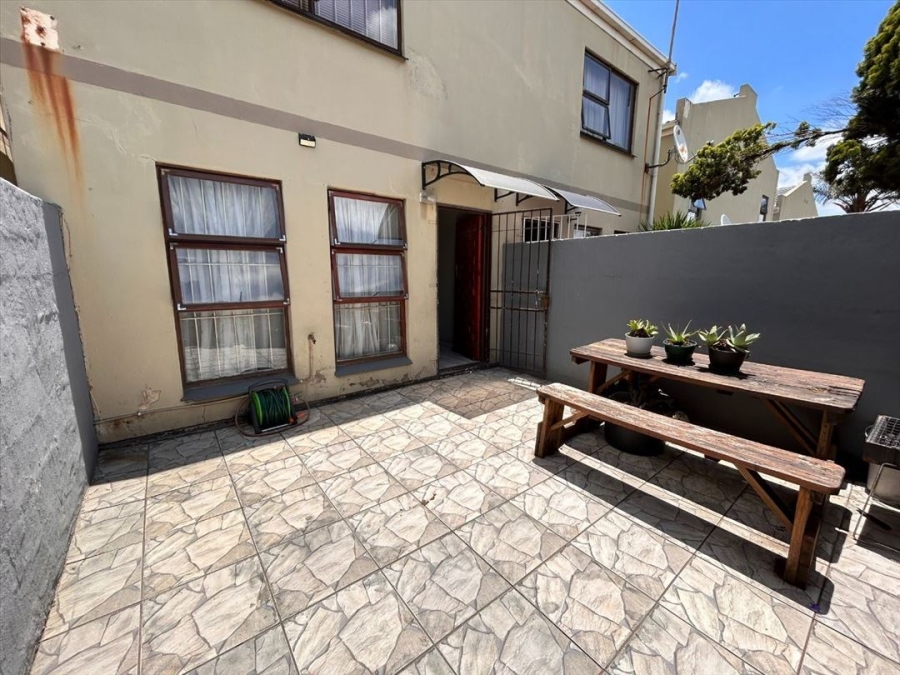 3 Bedroom Property for Sale in Birchleigh North Gauteng